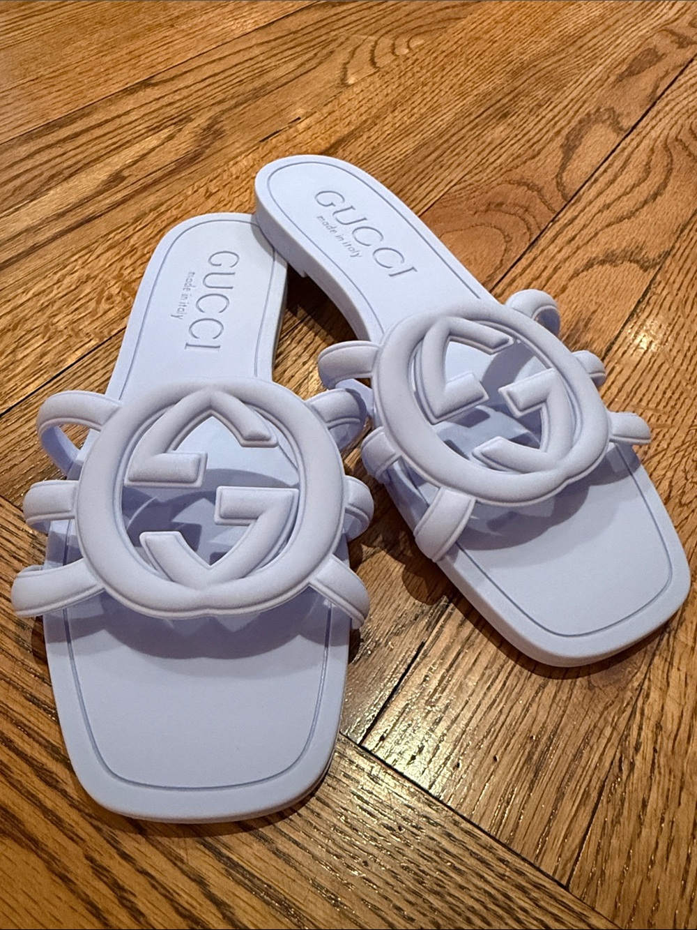 Gucci women’s interlocking G women’s sandals